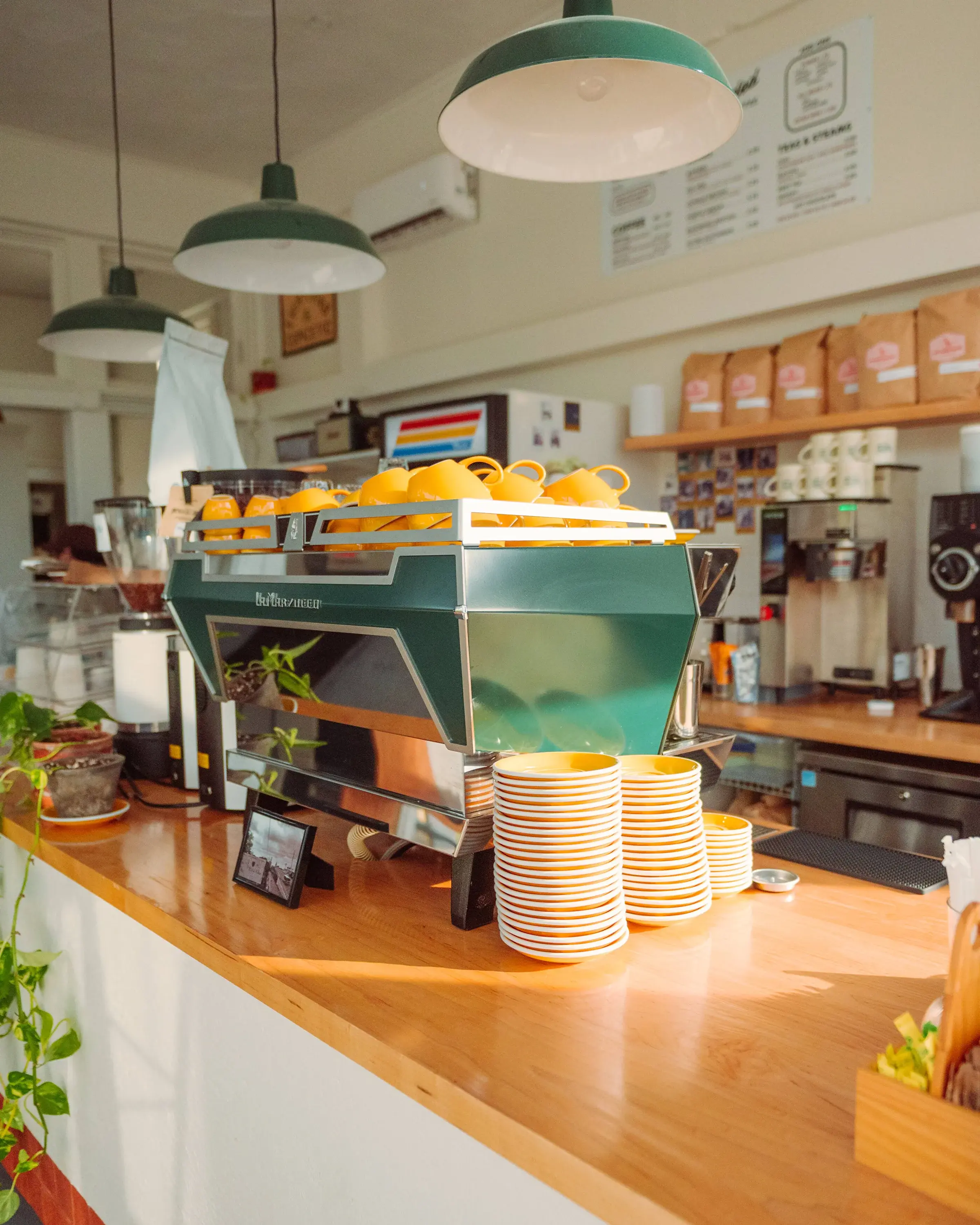 Stranded Coffee (Shop)